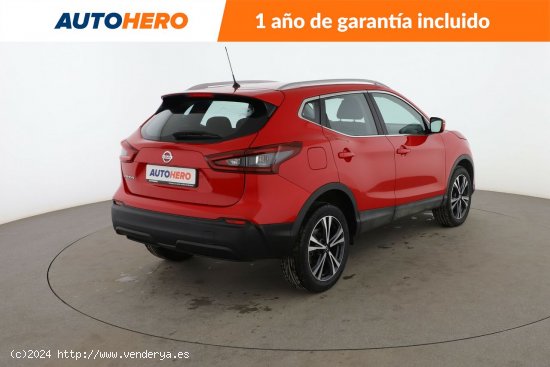 Nissan Qashqai 1.3 DIG-T N-Connecta - 