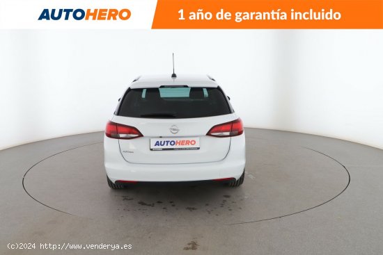 Opel Astra 1.4 Turbo Elegance - 