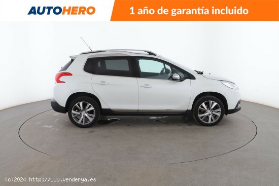 Peugeot 2008 1.2 PureTech Allure - 