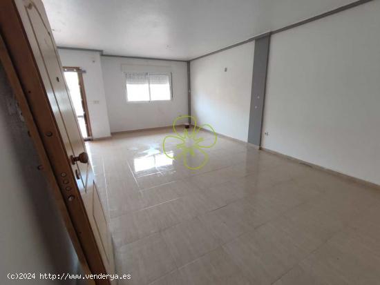 Chalet adosado en venta en calle Bruselas, Euro Roda, San Javier. Murcia. - MURCIA