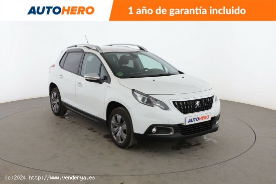 Peugeot 2008 1.2 PureTech Style - 