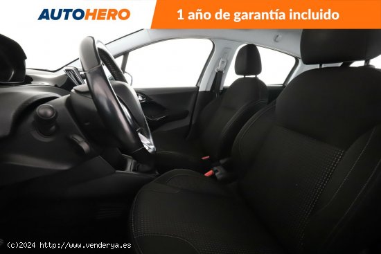 Peugeot 208 1.2 PureTech Allure - 