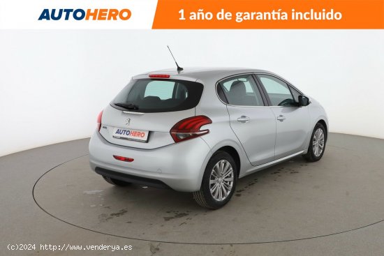 Peugeot 208 1.2 PureTech Allure - 