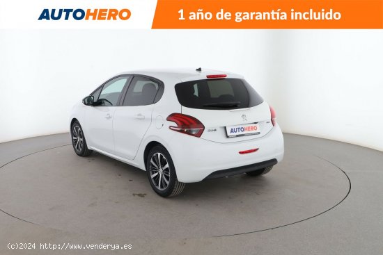 Peugeot 208 1.2 PureTech Style - 