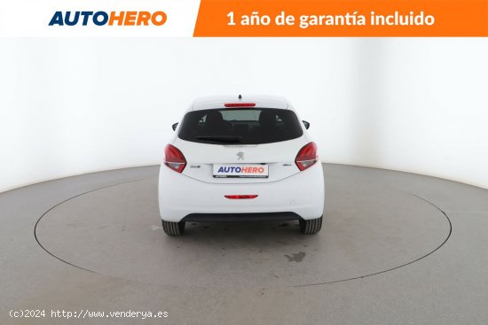 Peugeot 208 1.2 PureTech Style - 