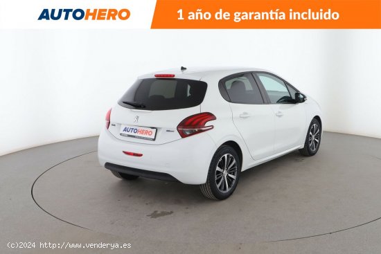 Peugeot 208 1.2 PureTech Style - 