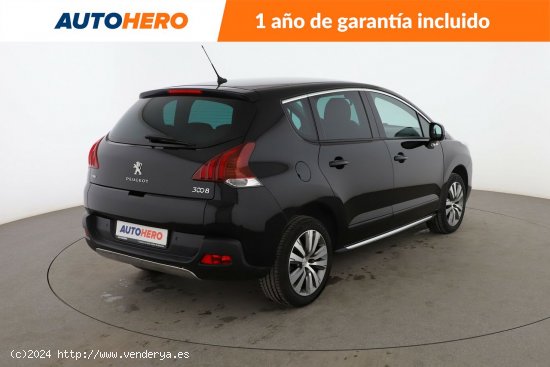 Peugeot 3008 1.2 PureTech Style - 