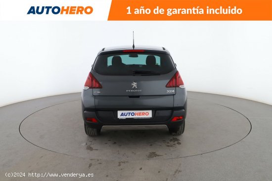 Peugeot 3008 1.2 PureTech Style - 