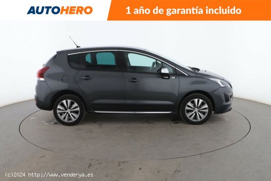 Peugeot 3008 1.2 PureTech Style - 