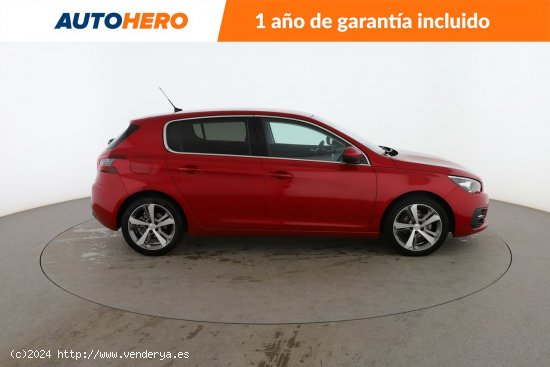 Peugeot 308 1.2 PureTech Allure - 