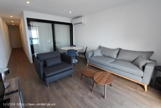 Apartamento en primerísima línea de la Playa Levante en Benidorm - ALICANTE