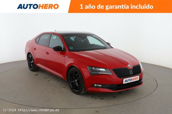 Skoda Superb 2.0 TDI Sport Line - 