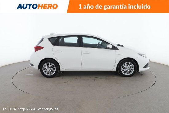 Toyota Auris 1.8 Hybrid Active - 