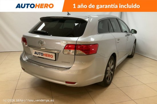 Toyota Avensis 1.8 Advance - 