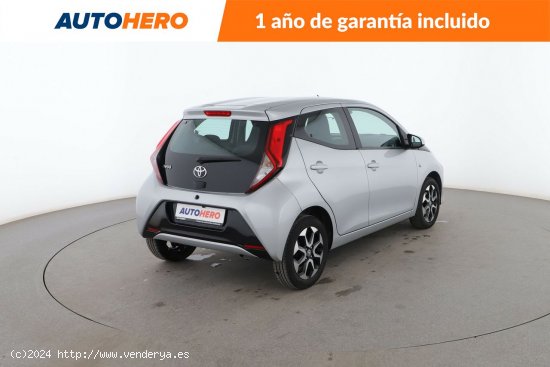 Toyota Aygo 1.0 X-Play - 