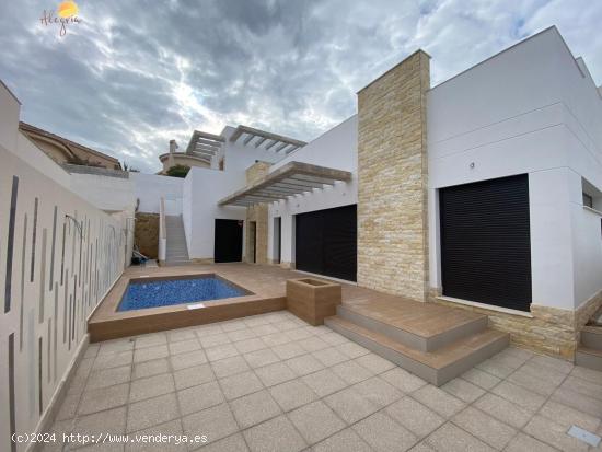 VILLA MODERNA DE OBRA NUEVA EN BENIJOFAR - ALICANTE