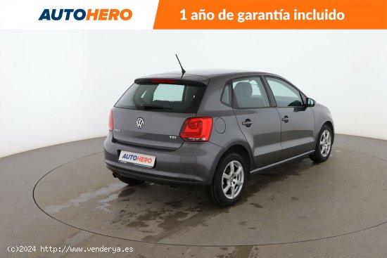 Volkswagen Polo 1.2 TSI Advance - 