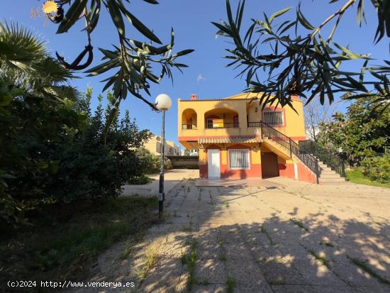 ALDEA DEL MAR! INCREIBLE OPORTUNIDAD PARA VIVIR O PARA CONSTRUIR A 170 METROS DE LA PLAYA! - ALICANT