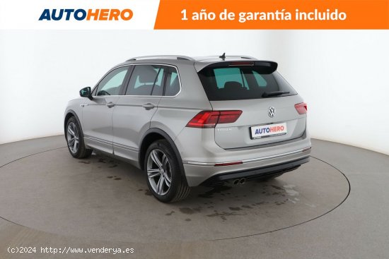 Volkswagen Tiguan 2.0 TDI Sport BlueMotion - 