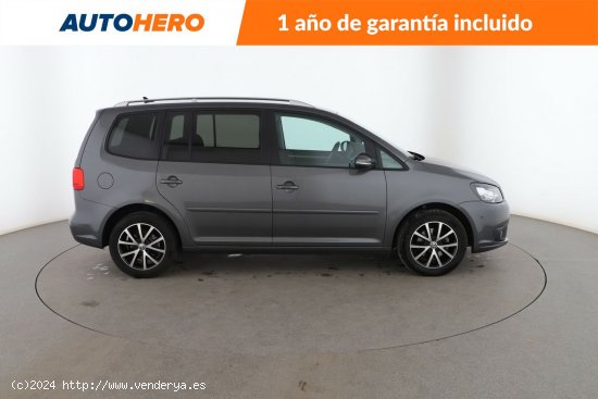 Volkswagen Touran 1.6 TDI Advance BlueMotion - 