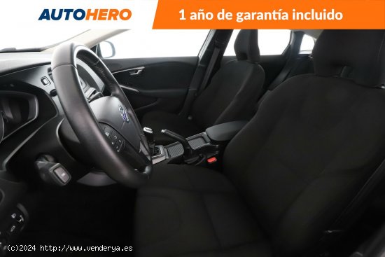 Volvo V40 2.0 D2 Kinetic - 