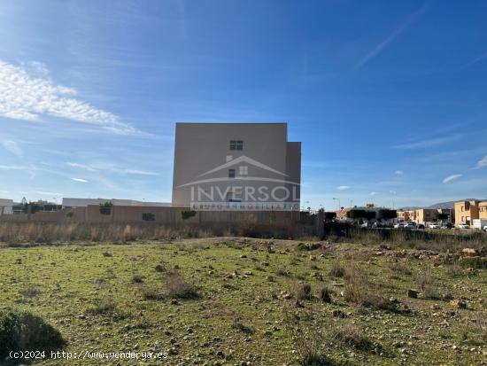 TERRENO URBANIZABLE EN EL EJIDO - ALMERIA