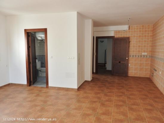 GRAN OCASIÓN!! APARTAMENTO A ESTRENAR EN OHANES ( ALMERIA ), de 1 DORMITORIO + 1 BAÑO + CHIMENEA. 