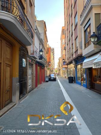  Casa en centro comercial de Vila-real, junto al ayuntamiento - CASTELLON 