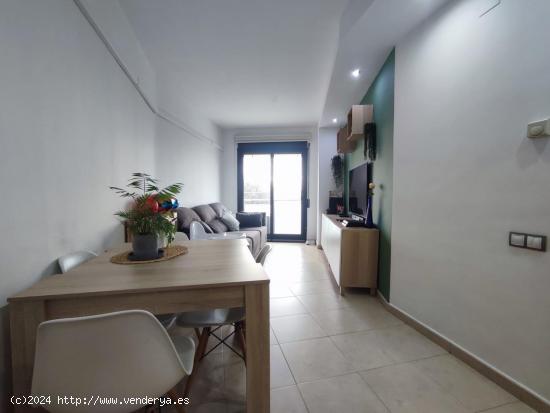 VIVIENDA SEMIREFORMADA DE DOS HABITACIONES UBICADO EN LA ZONA DE LA GRÍPIA CAN MONTLLOR TERRASSA - 