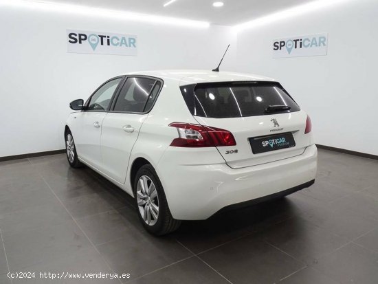 Peugeot 308  5p  1.6 BlueHDi 120 EAT6 Style - València