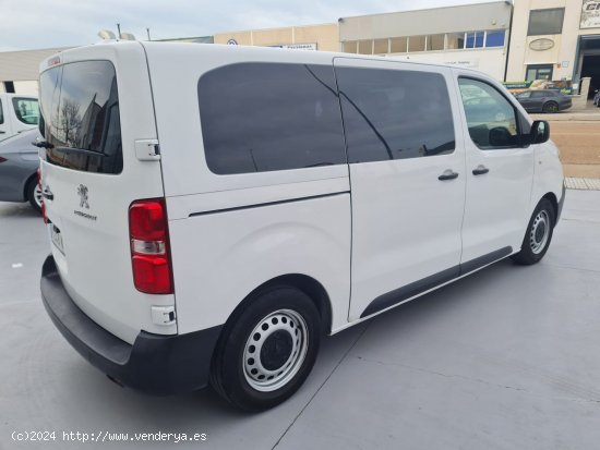 Peugeot Traveller EXPERT-COMBI   TALLA M 88KW 120CV - BADAJOZ