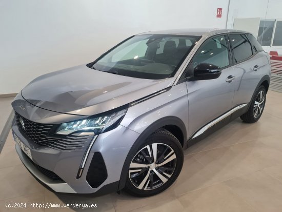 Peugeot 3008 Allure 130CV EAT8 96kw - BADAJOZ