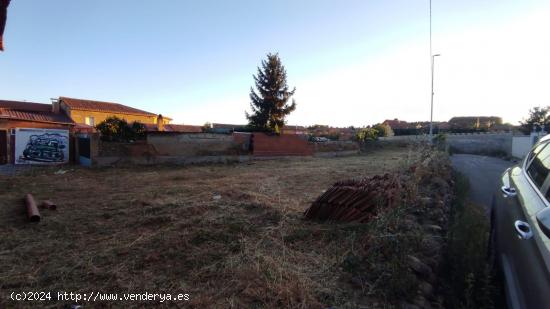  TERRENO URBANO en SARIEGOS - LEON 