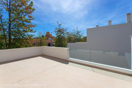 Vivienda unifamiliar con sótano y piscina privada - ALICANTE