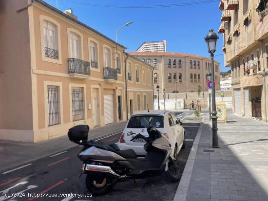 ALQUILER DE MARAVILLOSO Y ENCANTADOR DÚPLEX REFORMADO TOTALMENTE  ZONA PLAZA DE TOROS - ALICANTE