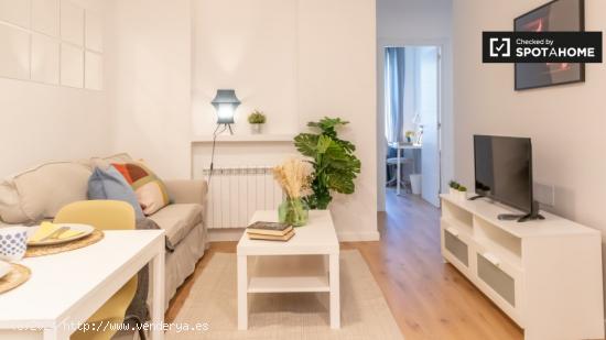 Se alquila piso de 4 habitaciones en Ríos Rosas - MADRID