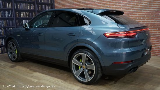 Porsche Cayenne Coupé E-Hybrid - MURCIA