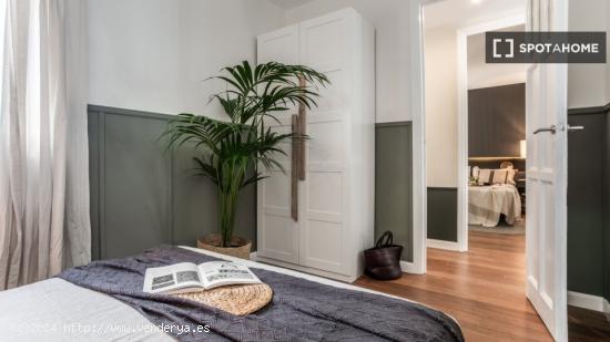 Apartamento de 3 dormitorios en alquiler en Rios Rosas - MADRID