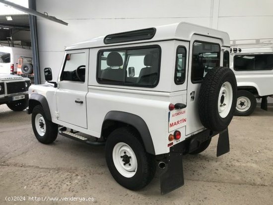 Land-Rover Defender Defender 90 SW E - VILLANUEVA DE CORDOBA