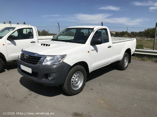  Toyota Hilux Hilux 2.5D-4D Cabina Sencilla GX - VILLANUEVA DE CORDOBA 