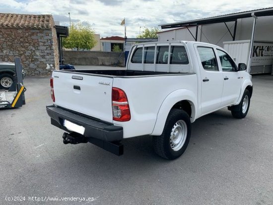 Toyota Hilux Hilux 2.5D-4D Cabina Doble GX - VILLANUEVA DE CORDOBA