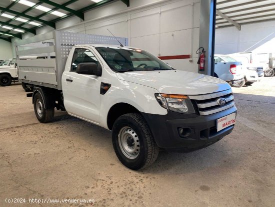 Ford Ranger 2.2 tdci cabina sencilla basculante 4x4 - VILLANUEVA DE CORDOBA