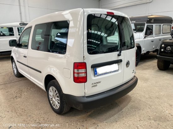 Volkswagen Caddy 1.6 tdi combi - VILLANUEVA DE CORDOBA