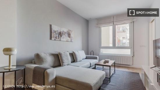 Apartamento de 3 dormitorios en alquiler en Barcelona - BARCELONA