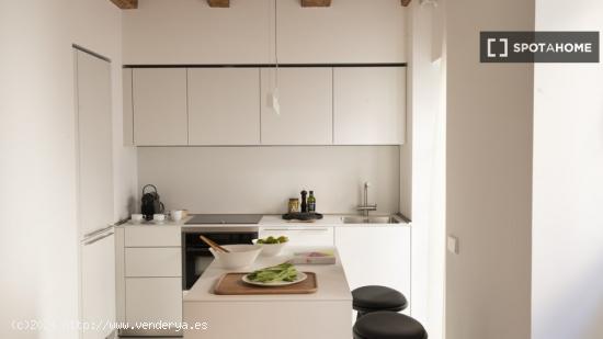 Apartamento entero de 2 dormitorios en Barcelona. - BARCELONA