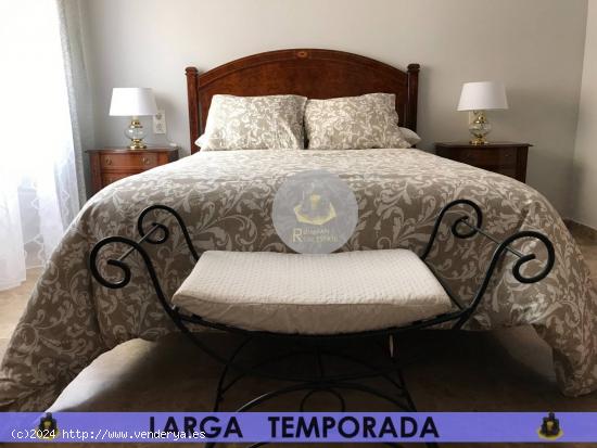  LT / Piso de TRES dormitorios en Granada Centro - GRANADA 