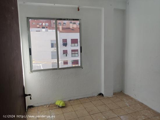 GRAN OPORTUNIDAD PISO EN VENTA - ZARAGOZA