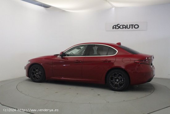 Alfa Romeo Giulia EXECUTIVE 2.2 160 AT - Móstoles