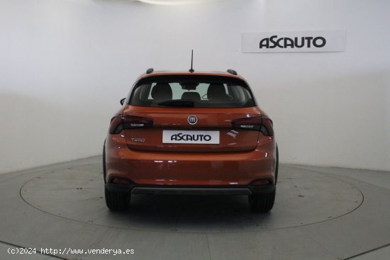 Fiat Tipo 1.6 MULTIJET CITY CROSS 130 5P - Móstoles