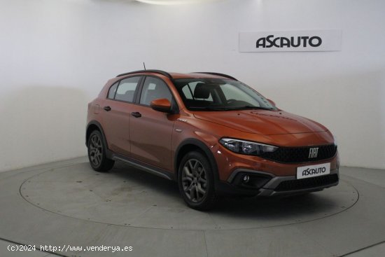 Fiat Tipo 1.6 MULTIJET CITY CROSS 130 5P - Móstoles